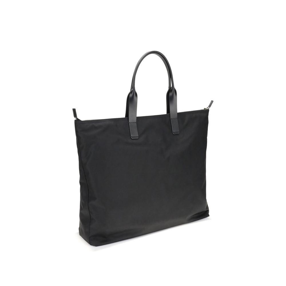 Front view with bag zipped and handles upright.