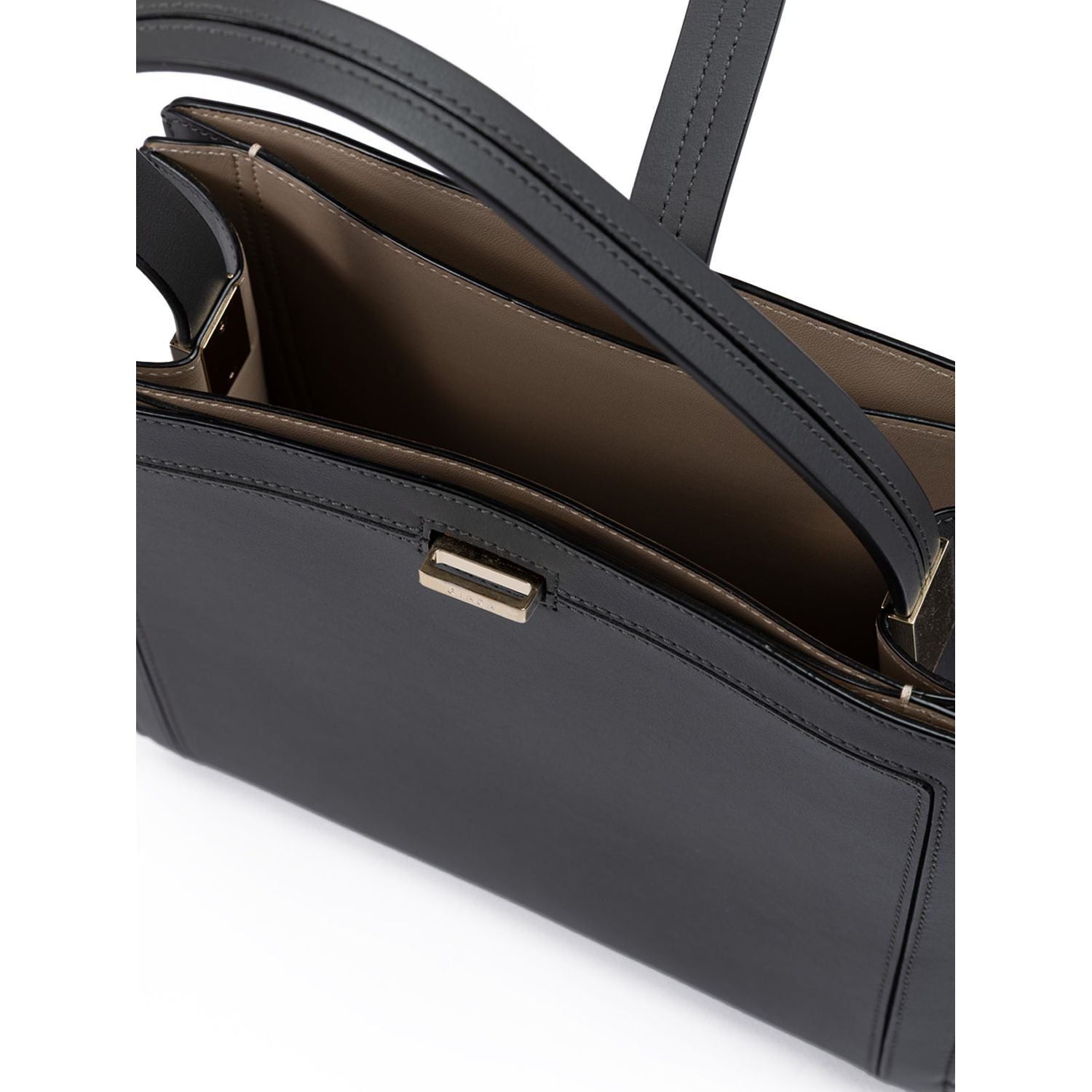 Front view with bag zipped and handles upright.