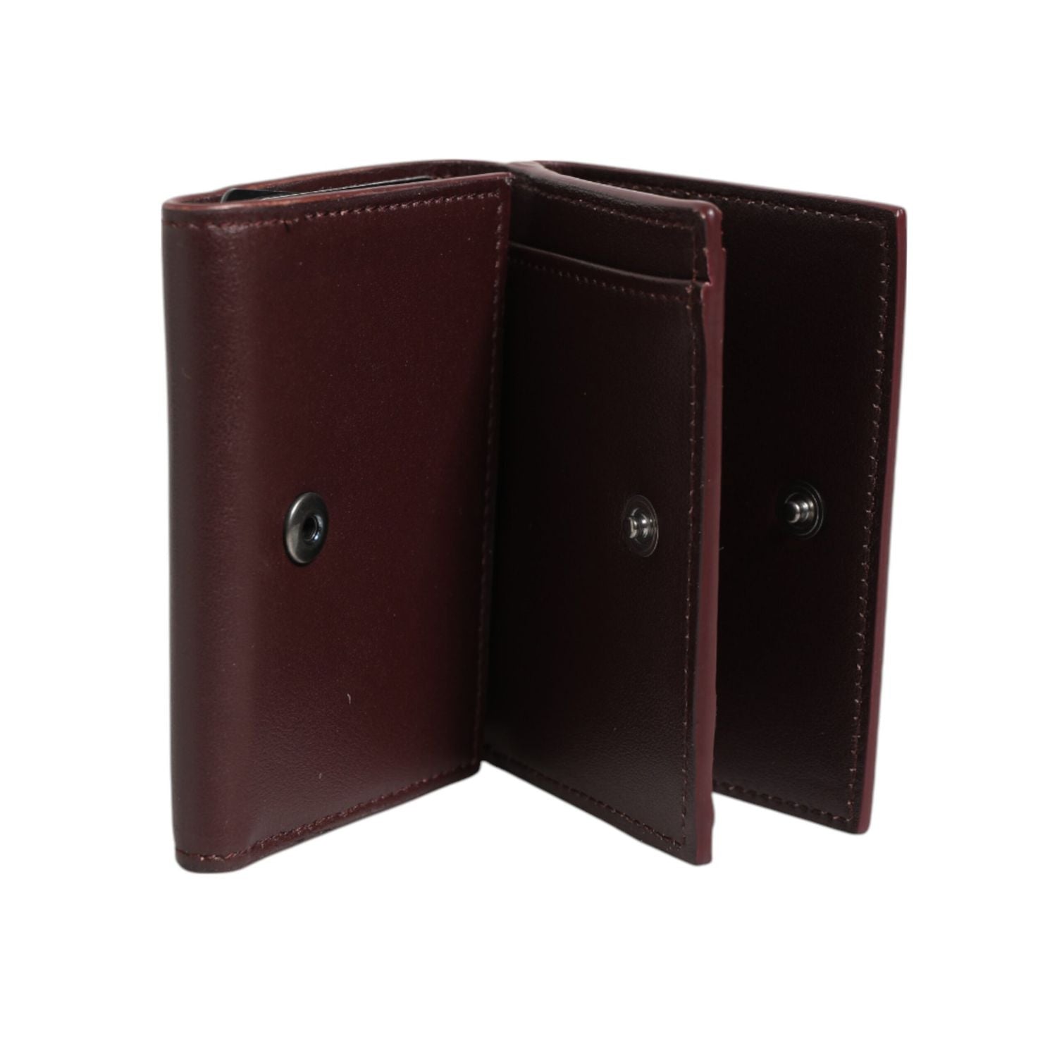 Front view with bag zipped and handles upright.