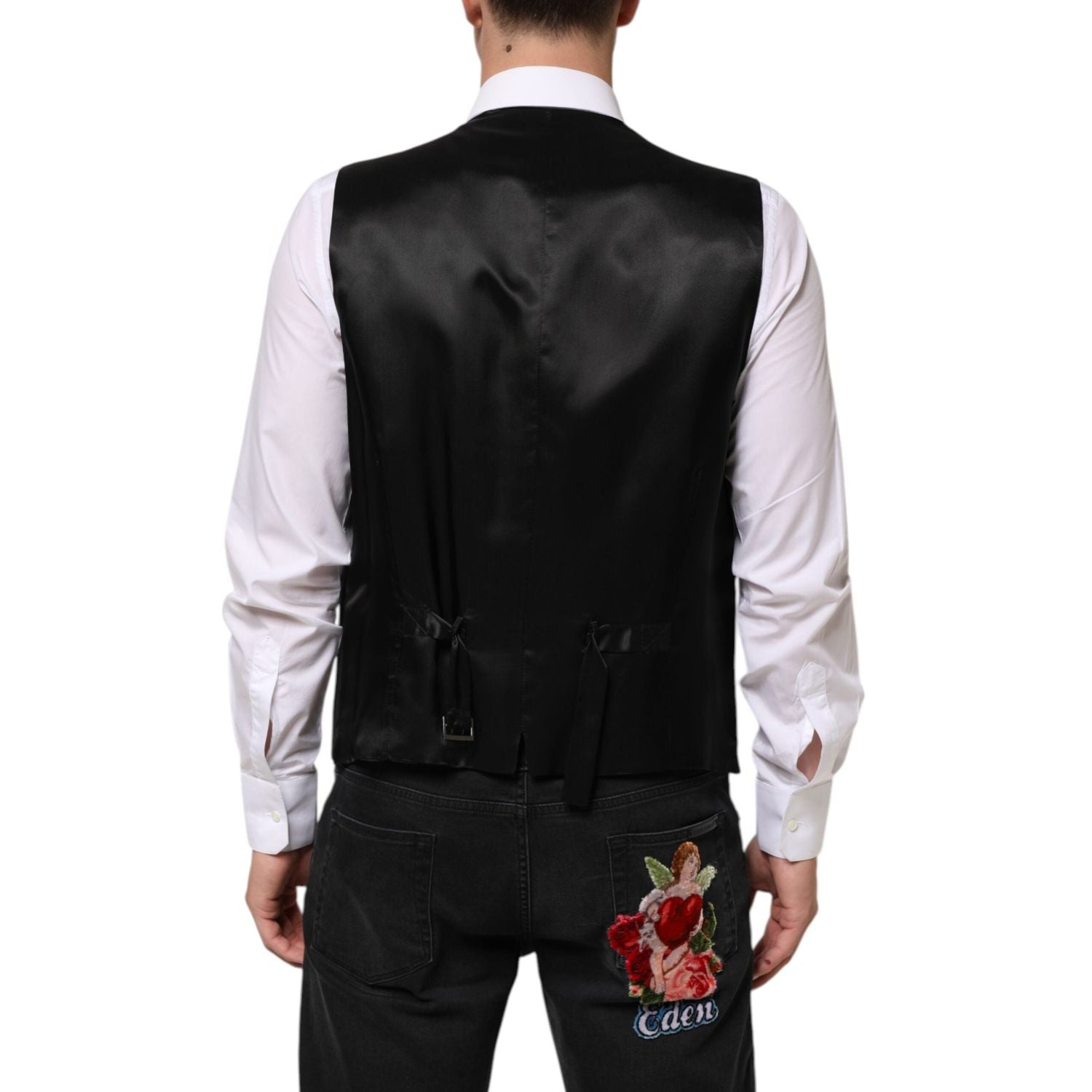 Front view with bag zipped and handles upright.