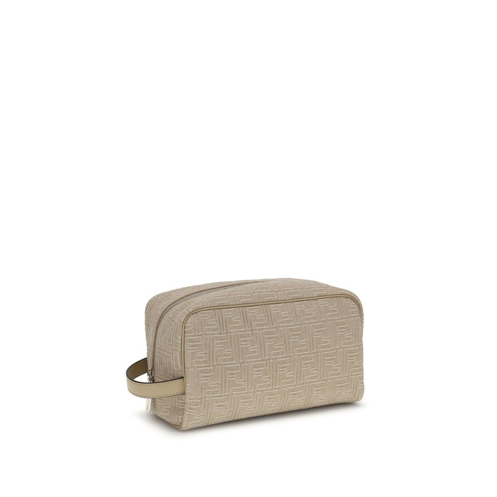 Front view with bag zipped and handles upright.