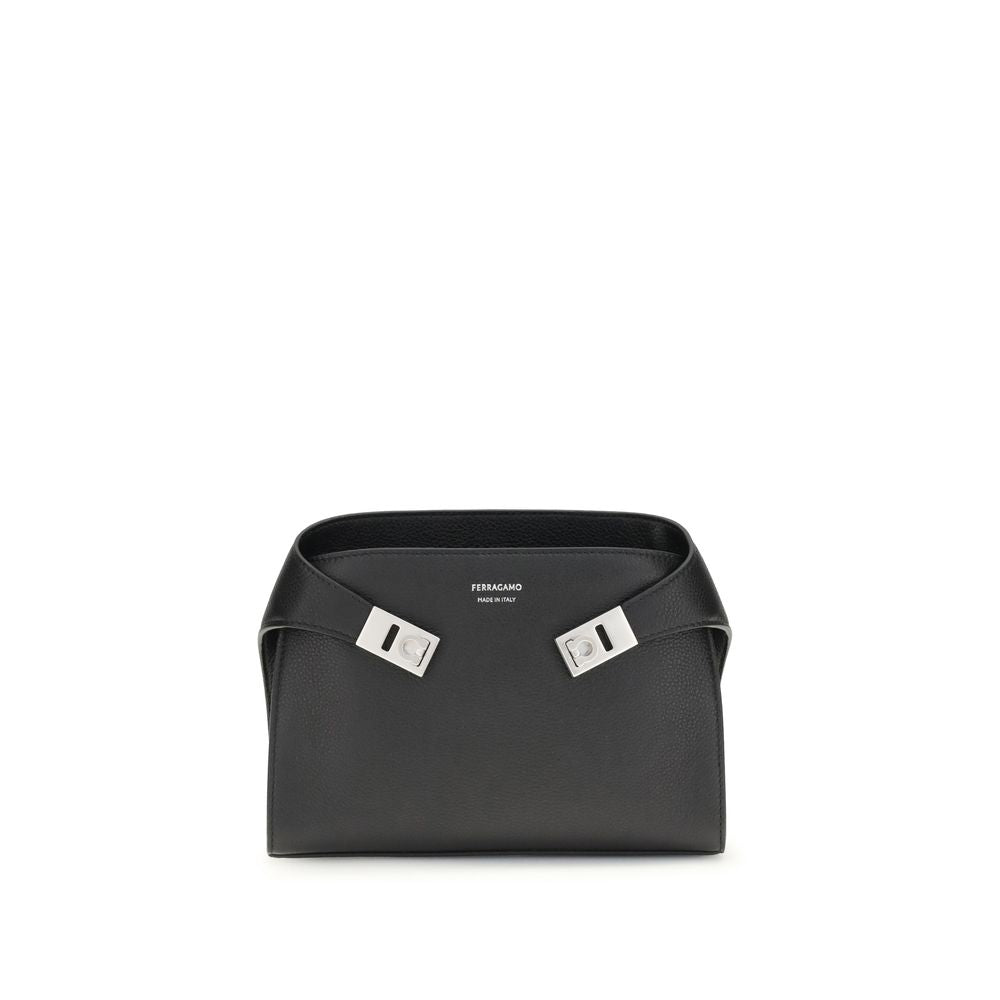 Front view with bag zipped and handles upright.