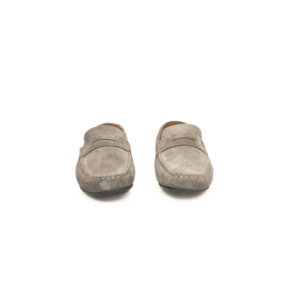 Cerruti 1881 Gray Cowhide Men's Loafer - Front View of Elegant Moccasins