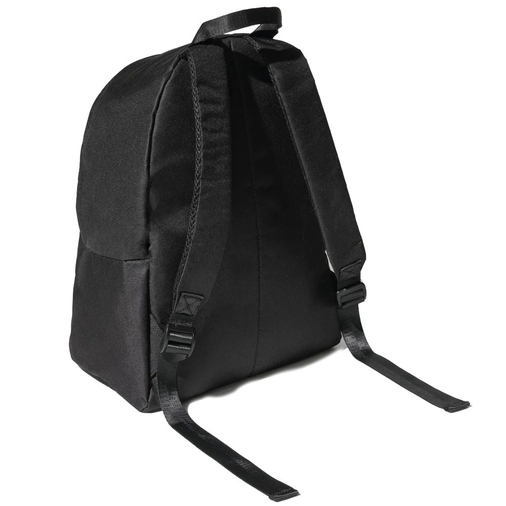 Front view with bag zipped and handles upright.
