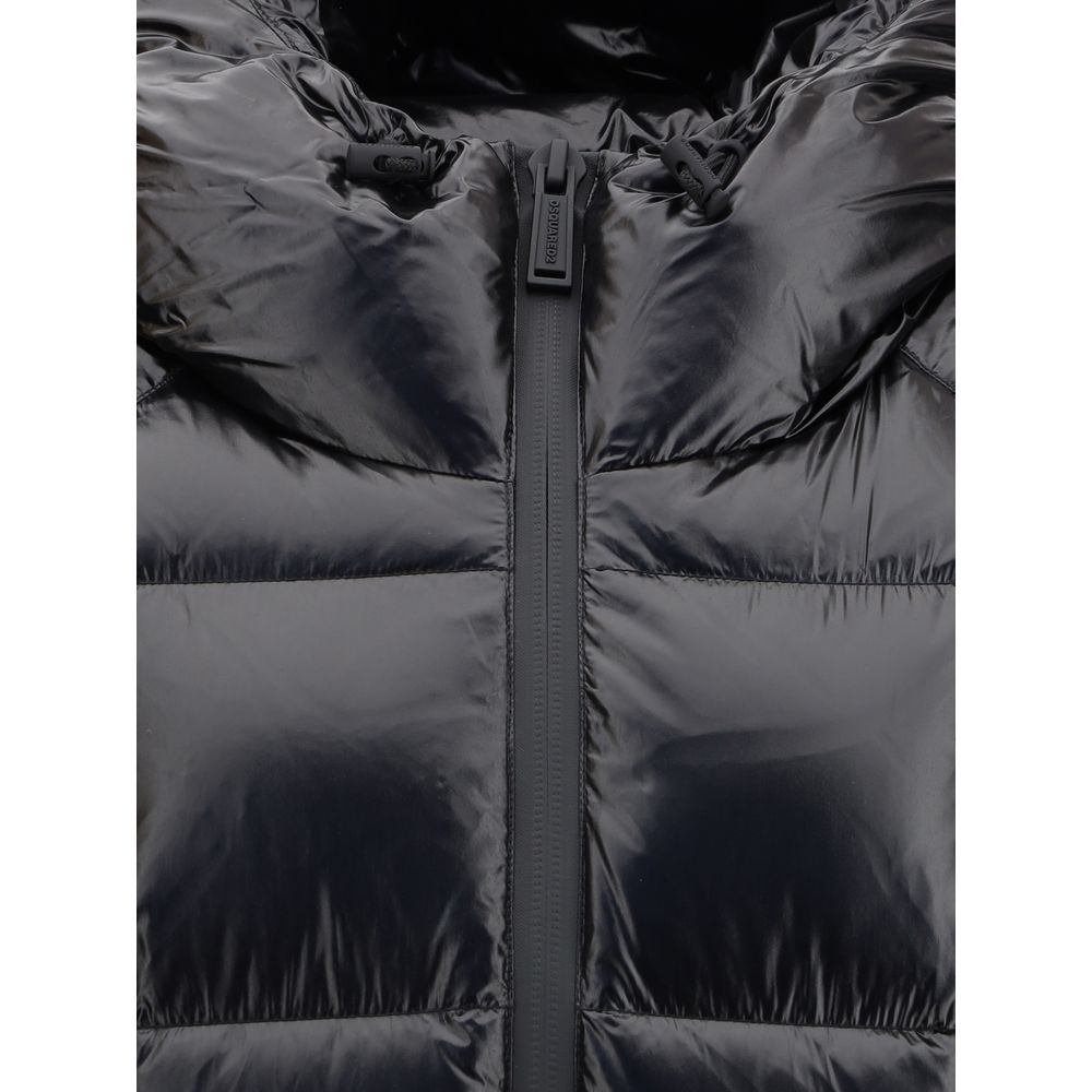 Front view with bag zipped and handles upright.