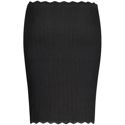 Guess Jeans Black Viscose Skirt with contrasting details and elastic waist.