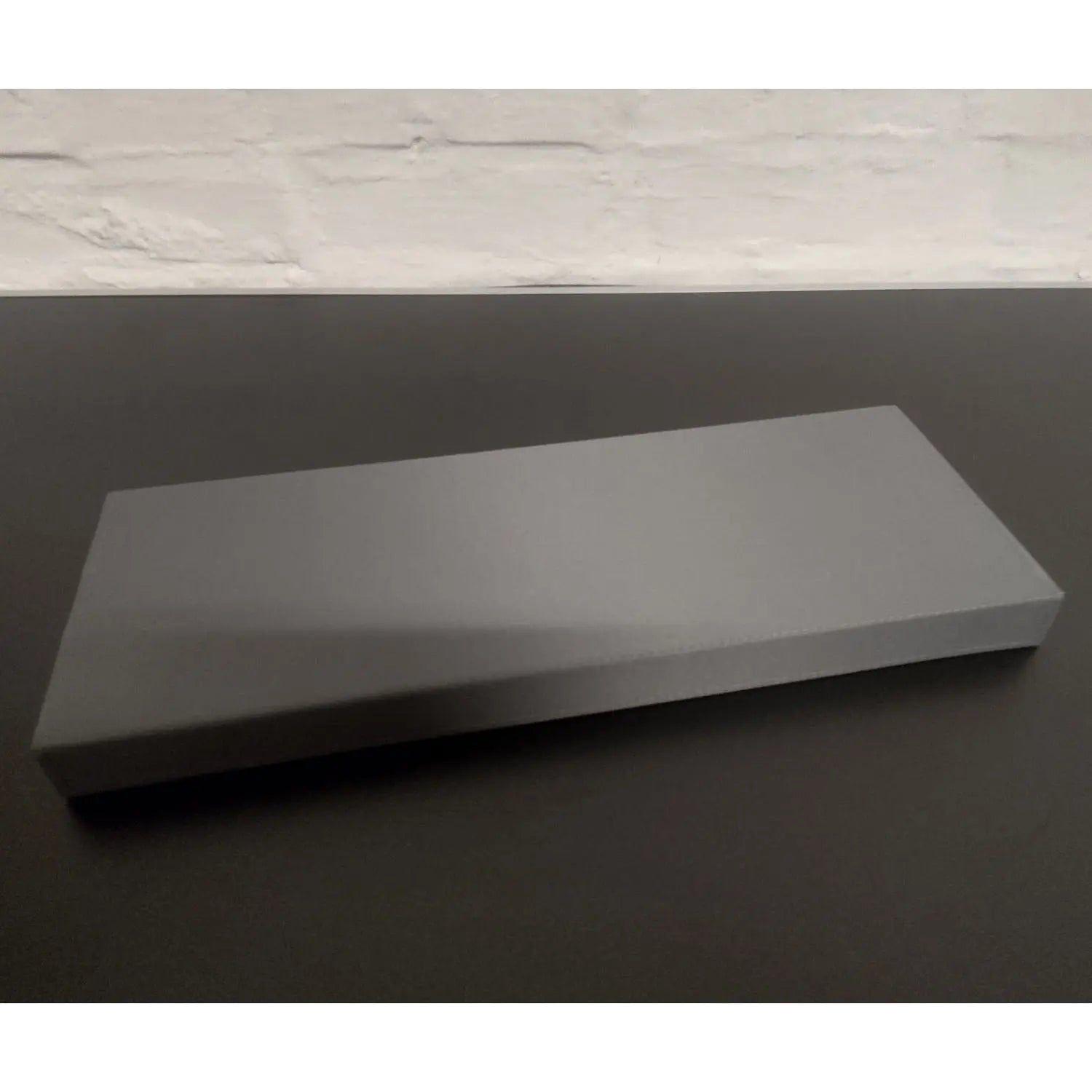 هيلي هانسن وزارة الدفاع. صينية رمادية فاتحة بدون شعار