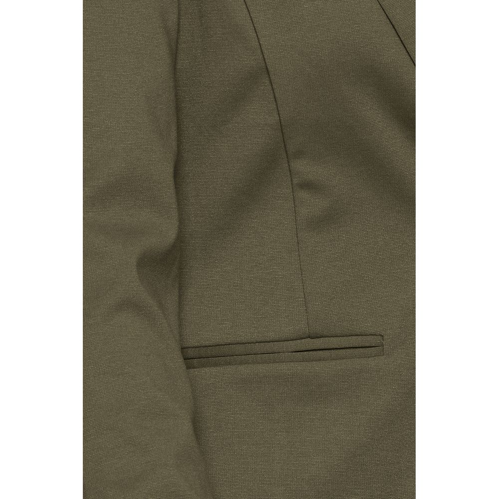 Front view with bag zipped and handles upright.