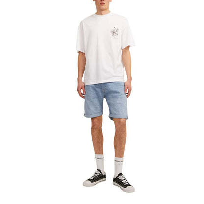 Man wearing Jack Jones Light Blue Cotton Bermuda Shorts with white shirt and sneakers
