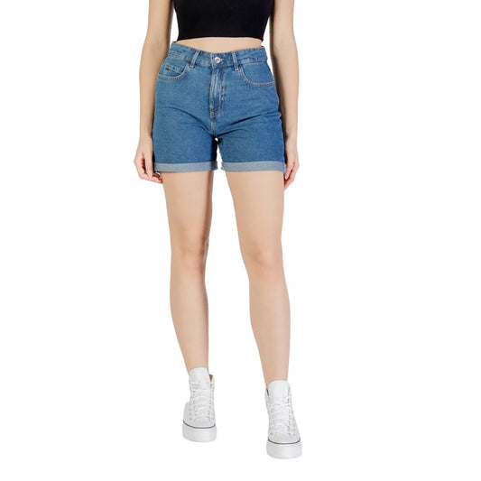 Only Blue Cotton Short for women, spring/summer collection, made of 100% cotton. Ideal for casual wear in warm weather.