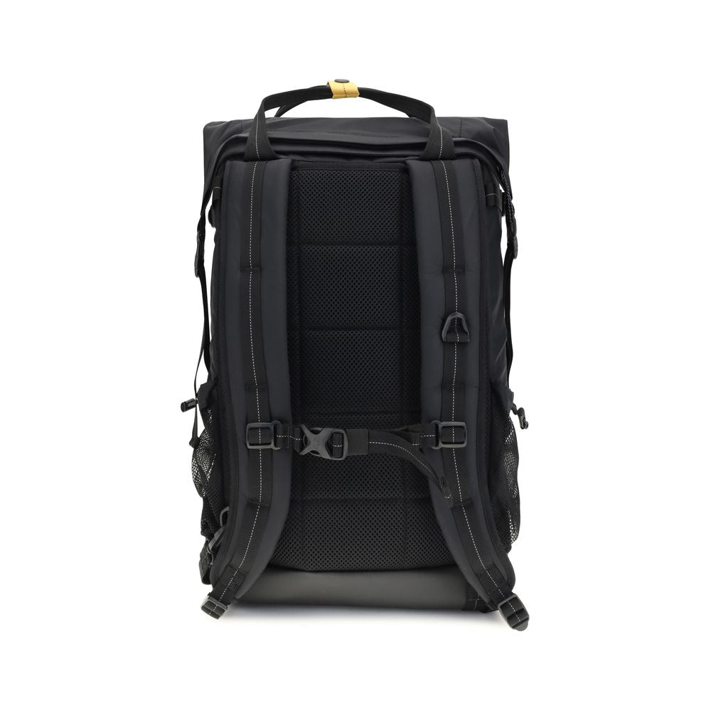 Front view with bag zipped and handles upright.