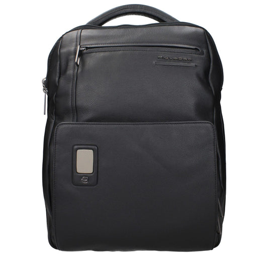 Piquadro Black Leather Backpack with front logo, adjustable straps, and ipad/pc cases, featuring MPN CA5105AON, code F84381.