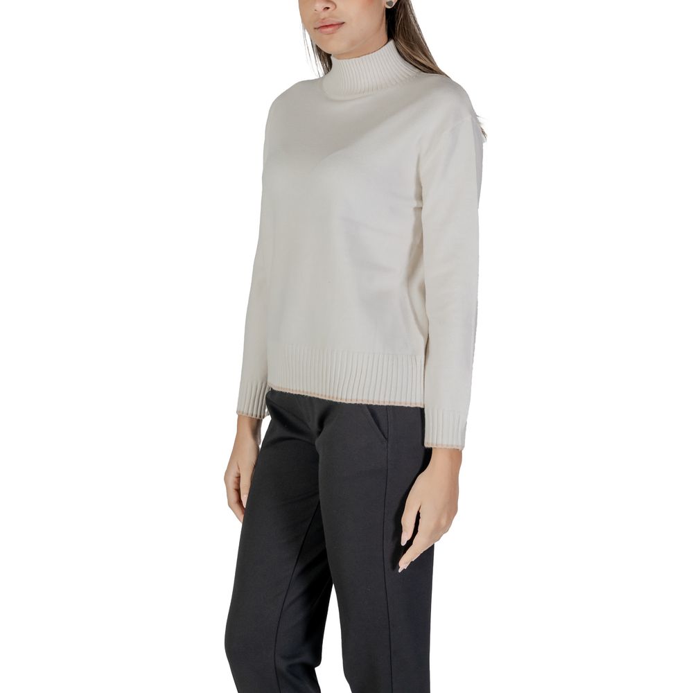 Street One Cream Polyester Sweatshirt with high neckline and ribbed hem, worn by a woman, showcasing a blend of comfort and style.