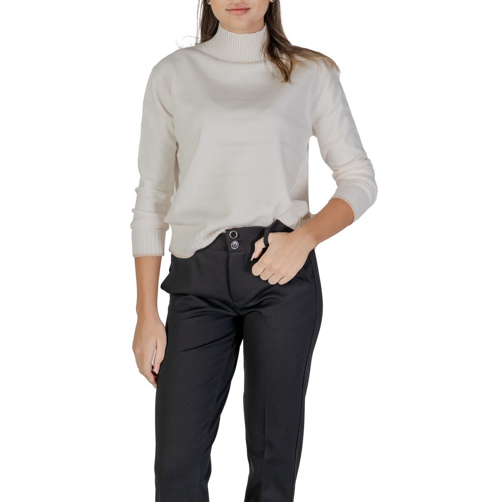 Street One Cream Polyester Sweatshirt on woman, stylish and warm knitwear with high neckline and ribbed hem for comfort.