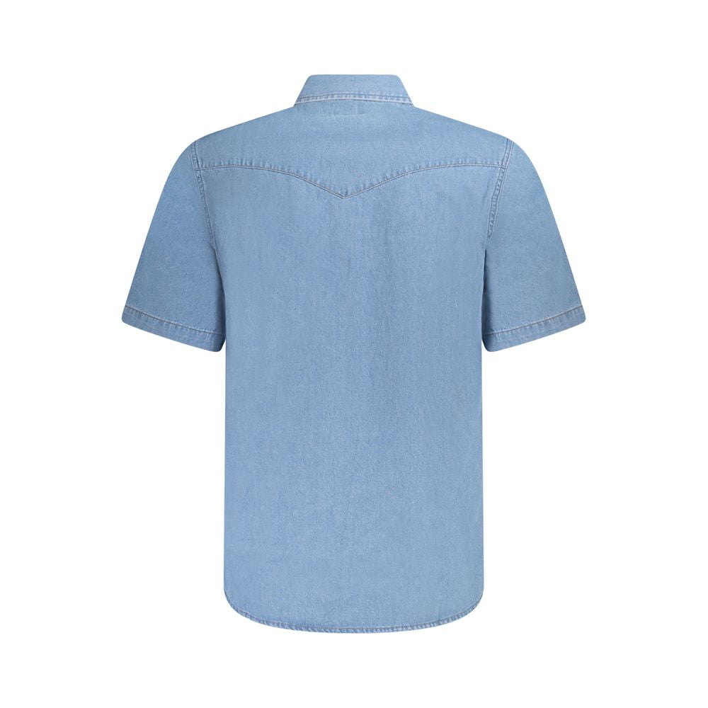 Wrangler Light Blue Cotton Men Shirt with short sleeves, featuring western-inspired design and automatic fastenings, back view.